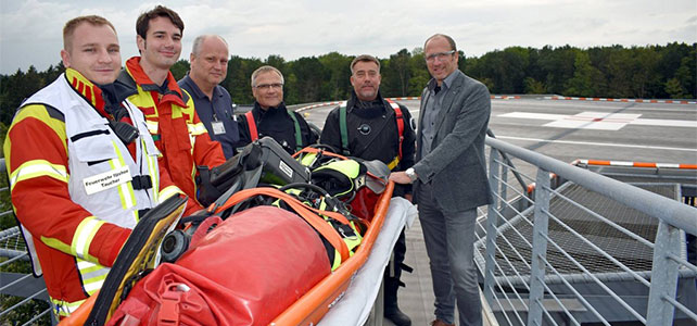 Feuerwehrtaucher fliegen ab sofort sicherer ab
